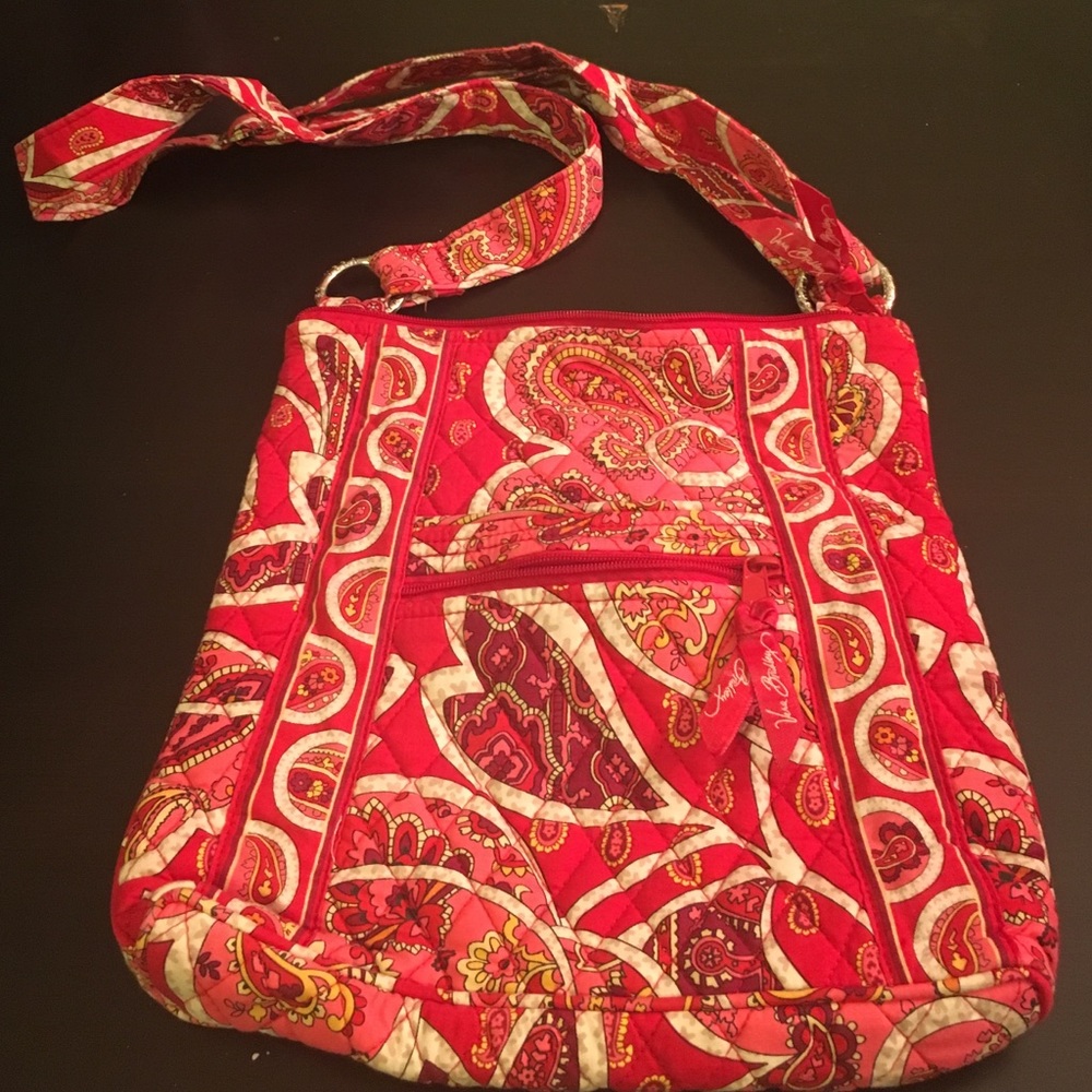 RETIRED Vera Bradley rosy poises crossbody